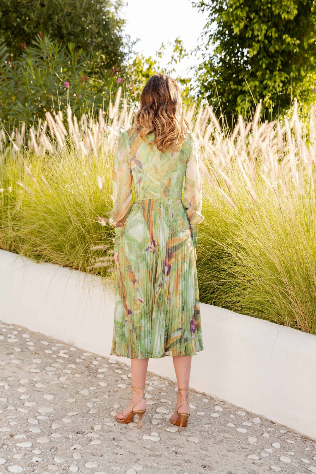 98415 Vestido Midi Plisado – Boutique Encarnacion Gonzalez